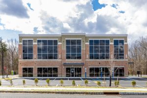 55 Willow 22 300x200 Listings